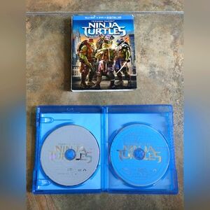 Teenage Mutant Ninja Turtles Blu-ray and DVD Set
